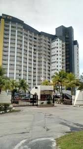 Terletak bersebelahan dengan air sungai jernih yang mengalir sejuk dengan air yang cetek, membuatkan ia sesuai untuk dinikmati seisi keluarga. Kz Homestay Pd Port Dickson Best Price Guarantee Mobile Bookings Live Chat