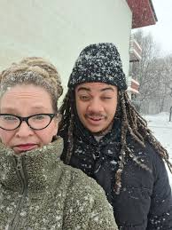 Can someone edit a photo to add a smile?