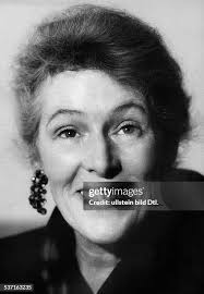 26 Karin Evans Stock Photos, High-Res Pictures, and Images