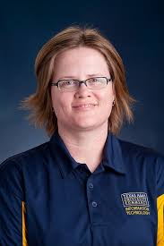 Kari Bryan's Instagram, Twitter & Facebook