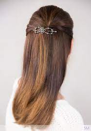 A Simple Half Up Half Down Hairstyle Is Quick And Easy But Looks So Pretty When You Style Your Hair With Chloe Fl Easy Hairstyles Hair Styles Down Hairstyles