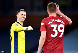 Team india survived a huge scare at the practice came on thursday when yuvraj singh was hit on his playing hand. Man United Jamie Carragher Says It Will Be Tough Not To Pick Dean Henderson For England In Future Australiannewsreview