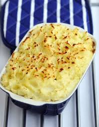Parmentier De Poisson Pour 4 Personnes Recettes Elle A Table Recette Parmentier De Poisson Recettes De Cuisine Recette Plat Familial