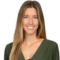 Kellie Weaver's Instagram, Twitter & Facebook