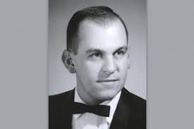 Richard Kauk, 63 DVM