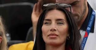 Chi è Annie Kilner, la moglie di Kyle Walker pronta a trasferirsi in Italia  con il marito per salvare il matrimonio — Tribuna.com