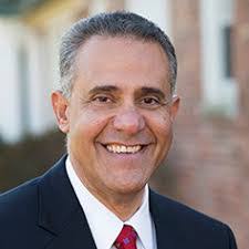 Daniel Dechamps's Instagram, Twitter & Facebook