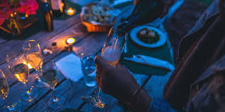 Born from a passion for good food and meeting new people secret dinner club is a pop up eating experience like no other. The Secret Power Of The Dinner Party And How To Pull It Off Right The Social Man
