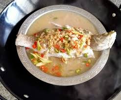 Seekor ikan siakap saiz sederhana besar (sebenarnya ikan lain selain siakap pun boleh contohnya ikan bawal, tetapi mungkin ikan siakap mempunyai rasa. Lebih 6k Shares Wanita Ini Kongsi Resepi Ikan Siakap Stim Ala Thai Yang Mudah Dan Lazat