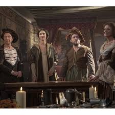 On note aussi la présence des premiers comptables individuels, qui s'appelaient intendant. La Fabuleuse Histoire Stephane Bern Retrace L Histoire De Nos Maisons Sur France 2