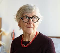 Alison Britton's Instagram, Twitter & Facebook