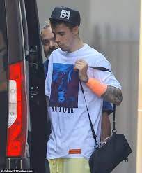 Justin Bieber Gets Another Vitamin Drip In Beverly Hills Justin Bieber Justin Printed Tees