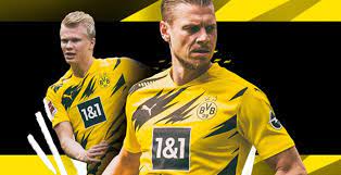 The slick black jersey features continuous lateral chevron graphics in steel grey with black shorts and socks. Borussia Dortmund 20 21 Home Kit Released Footy Headlines