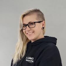 Jessica Dingle's Instagram, Twitter & Facebook