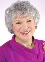 Lisa Mascia's Instagram, Twitter & Facebook