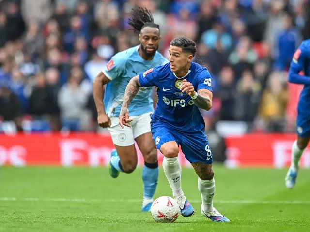 Chelsea transfers: Man City in talks to sign Enzo Fernandez - he wants to  play for Enzo Maresca