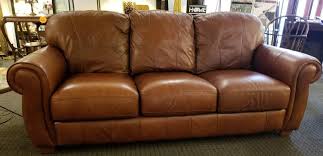 The barkley leather sofa is a modern style sofa that is made up of 100% leather and features sinuous spring seating system and kiln dried solid hardwood frame. How Much Should I Pay For This Leather Sofa Brand Is Lane Furniture Used Appears To Be In Good Clean Condition The Asking Price Is 650 Seems High To Me But Would