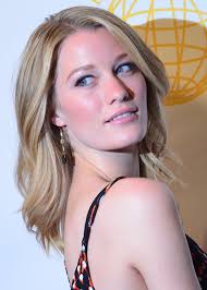Ashley Hinshaw - Wikipedia