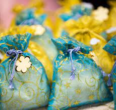 Remember, these return gifts and party favours are for children and parents alike, and can really tie a birthday party together. Return Gifts Under Rs 50 15 Affordable Yet Meaningful Return Gifts For All Age Groups