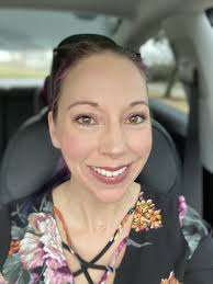 Are you bold enough to wear gold bar lipsense?