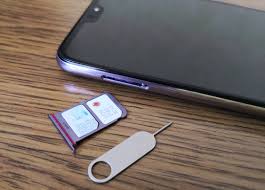 Huawei p20 lite is a neat and clean phone that has a glass body. Huawei P20 Pro Review When China Does It Right Root Nation