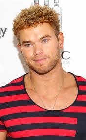 Kellan Lutz's Instagram, Twitter & Facebook