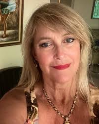 Elsa Pintado's Instagram, Twitter & Facebook