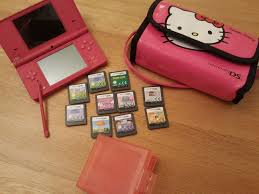 The resolution of the displays is 256x192 pixels. Rent Pink Nintendo Dsi With 10 Games In Mansfield Woodhouse Rent For 5 40 Day 4 06 Week