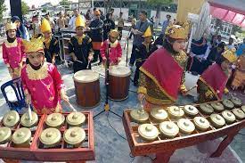 Inilah alat musik tradisional petik yang berasal dari pulau rote,provinsi nusa tenggara timur. 7 Alat Musik Daerah Sumatera Barat Halaman All Kompas Com