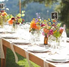 Tuintafels Decoratie Voor Onvergetelijke Feesten Decoratie Feesten Onvergetelijke Tuintafels Gartentisch Blumen Mittelstucke Dekoration