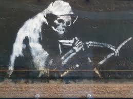 Kemal gürkaynak, who first initiated the art of banksy as a touring exhibition in 2016 in istanbul, sees it as an homage to the artist. Streetart Von Banksy Meine Personliche Graffiti Sammlung