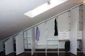 Armadi Mansarda Armadio Mansarda Rimodellare La Soffitta Idee Per Decorare La Casa
