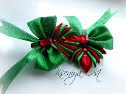 маленькой елочке холодно зимой из лесу елочку взяли мы домой Novogodnie Zakolki Kanzashi Elochki Zakolochki Iz Lent Svoimi Rukami Kanzashi Zakolki Povyazka Dlya Volos I Cvety