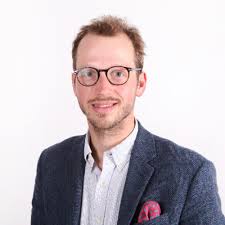 After one month with the ESG Team at PwC Italy, I am happy to share that I  feel surrounded by talented and motivated colleagues, and excited about the  work we are driving