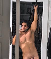 Hector Marchena on X: Peek a boo👻 t.coEr9kDZaSQQ  X