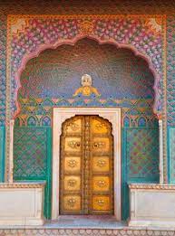 elif esma adli kullanicinin islamic architecture panosundaki pin merdivenler saray kapi