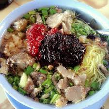 Bihun sup ni boleh di masak menggunakan ayam, daging dan tulang tapi untuk cara yang paling ringkas dan mudah elok di masak bihun sup ayam je. Bihun Sup Daging Segenggam Di Kak Mah Bihun Sup