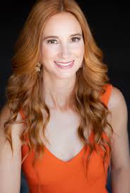 Laura Troy's Instagram, Twitter & Facebook