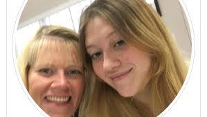 Sabra Mitchell's Instagram, Twitter & Facebook