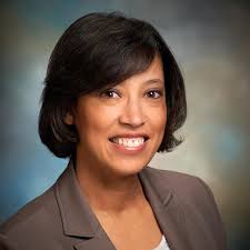 Arelis Diaz's Instagram, Twitter & Facebook