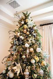 Tips For Trimming Your Christmas Tree Like A Pro Randi Garrett Design Christmas Decorations Rustic Ribbon On Christmas Tree Hanging Christmas Tree