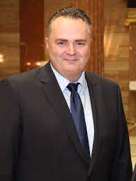 Es gebe den wunsch des bundes, zwischen den feiertagen die ersten impfungen zu machen. Hans Peter Doskozil Wikipedia