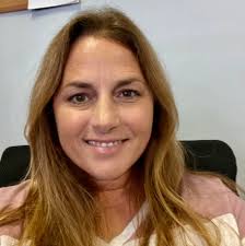 Deanna Duvall's Instagram, Twitter & Facebook