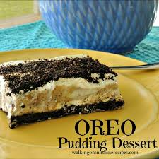 Sprinkle with the â¼ cup oreos. How To Make An Easy Oreo Pudding Dessert Recipe