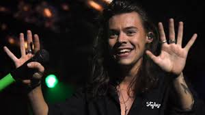 I'm not a fan of harry with long hair, but i wanted to make a section of harry with long hair. Long Hair X Harry Harry Styles Foto 40921507 Fanpop Page 2