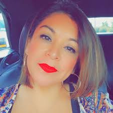 Who can recommend a choreographer for a quinceañera in Aurora, IL?