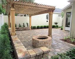 This Is Getting Pretty Close Good To Have The Arbor Away From The House But Covering The Table For Shade And The Fire Pit T Paver Patio Pergola Outdoor Patio