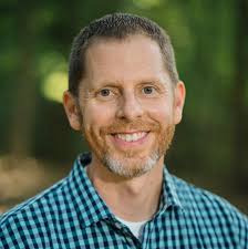 Justin Gravitt's Instagram, Twitter & Facebook