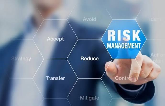 Rủi ro tài chính là gì? Giải pháp để quản trị rủi ro tài chính
