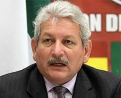 Ahora la Fiscalía acusa al gobernador de Santa Cruz por la comisión de tres  delitos